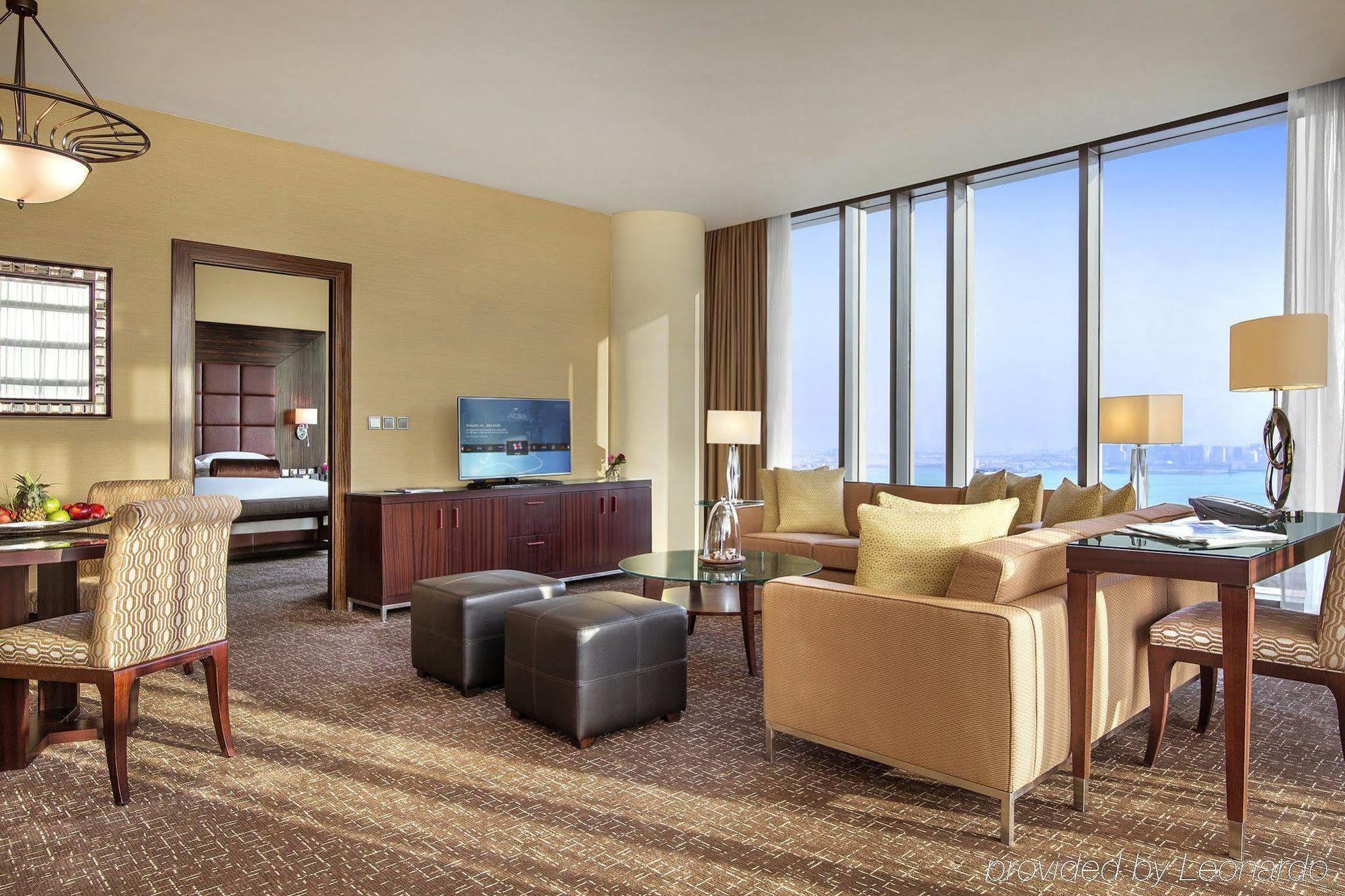 होटल Centre Rotana 5*