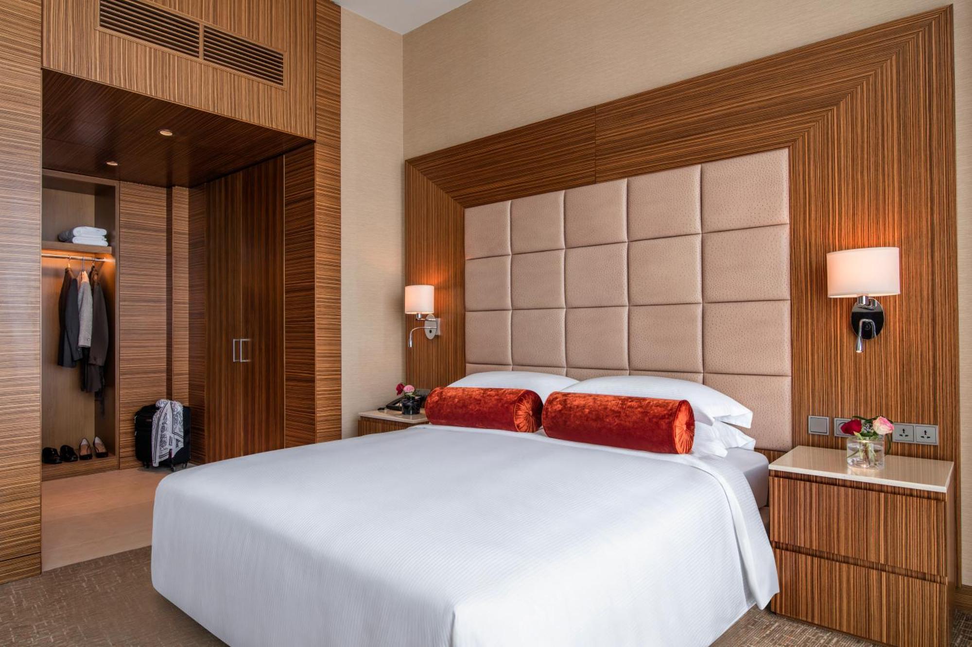 Centre Rotana 5*